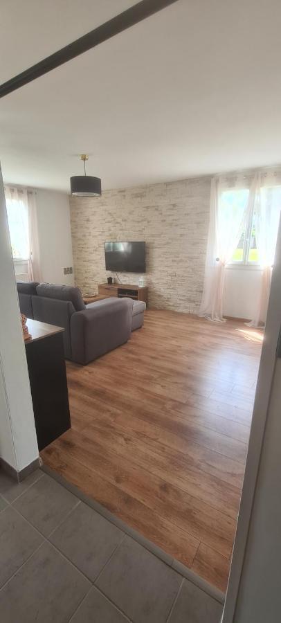 Superbe Appartement En Residence Avec Parc Orléans Eksteriør billede